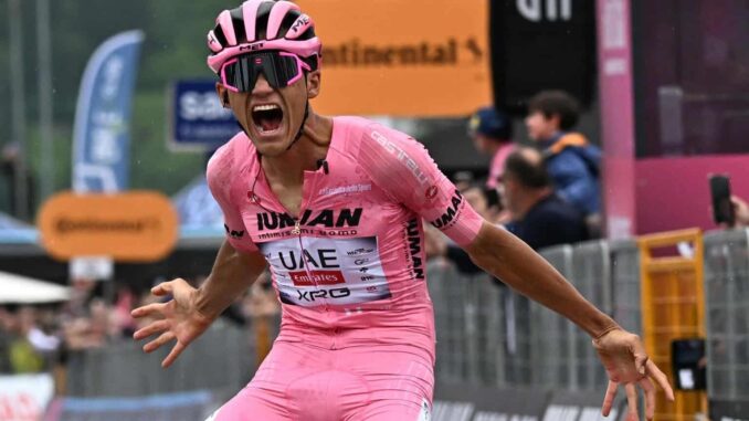 Sheinbaum envía «buena vibra» y «porras» al ciclista Isaac del Toro